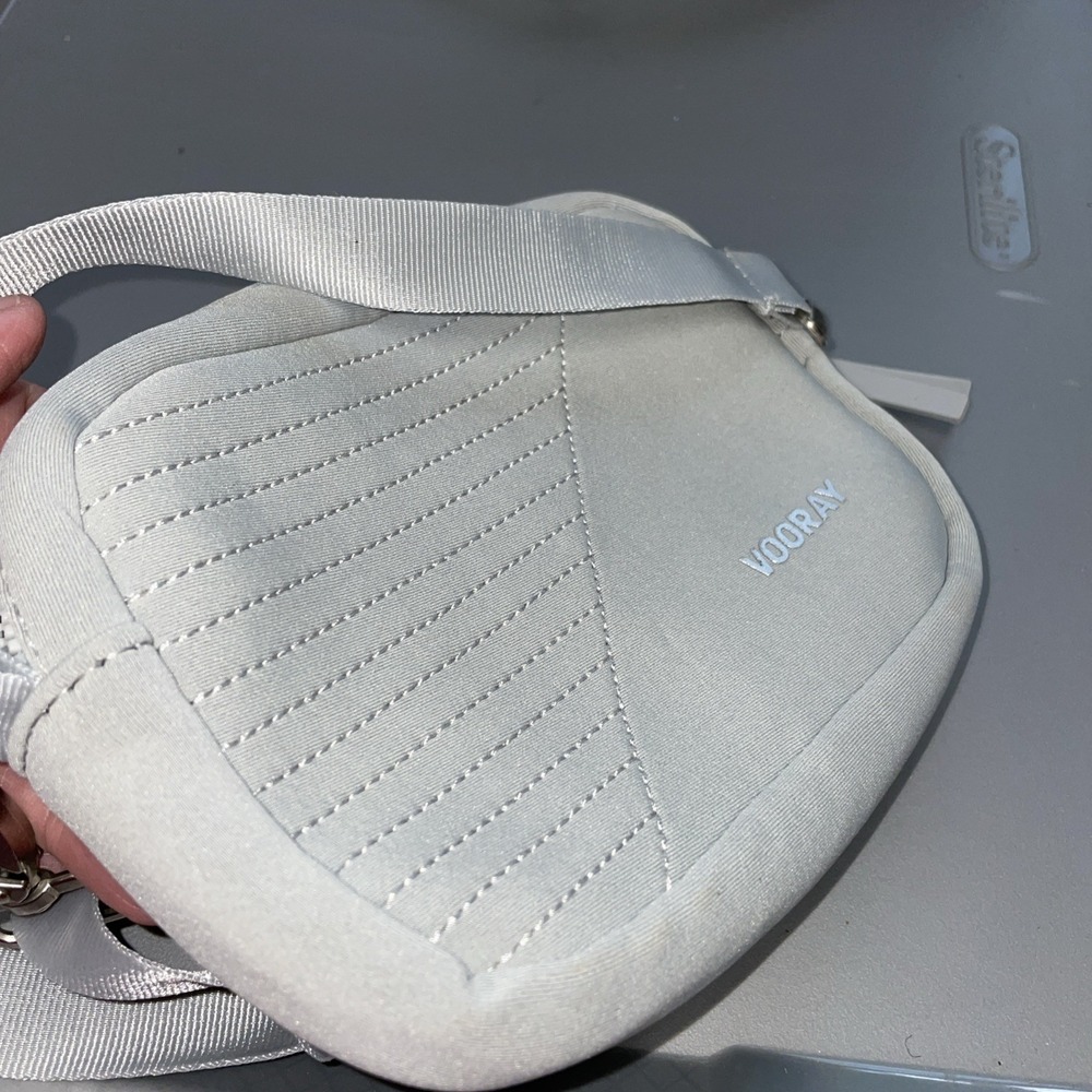 Vooray Crossbody Sidekick Moto Light Neoprene Gray Phone Bag Weather Resistant - Picture 7 of 10